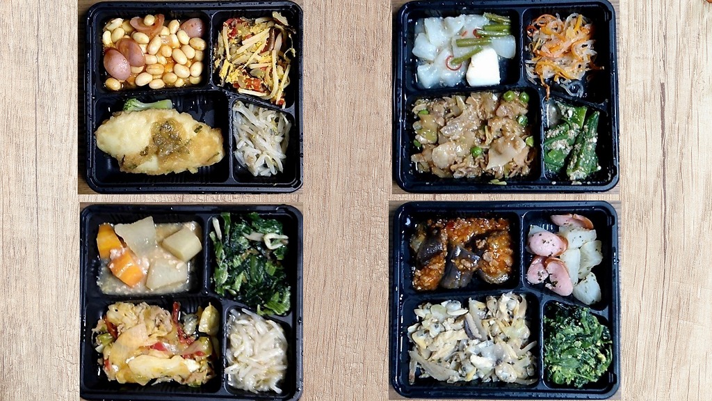 父撮影のまごころケア食のお弁当4食