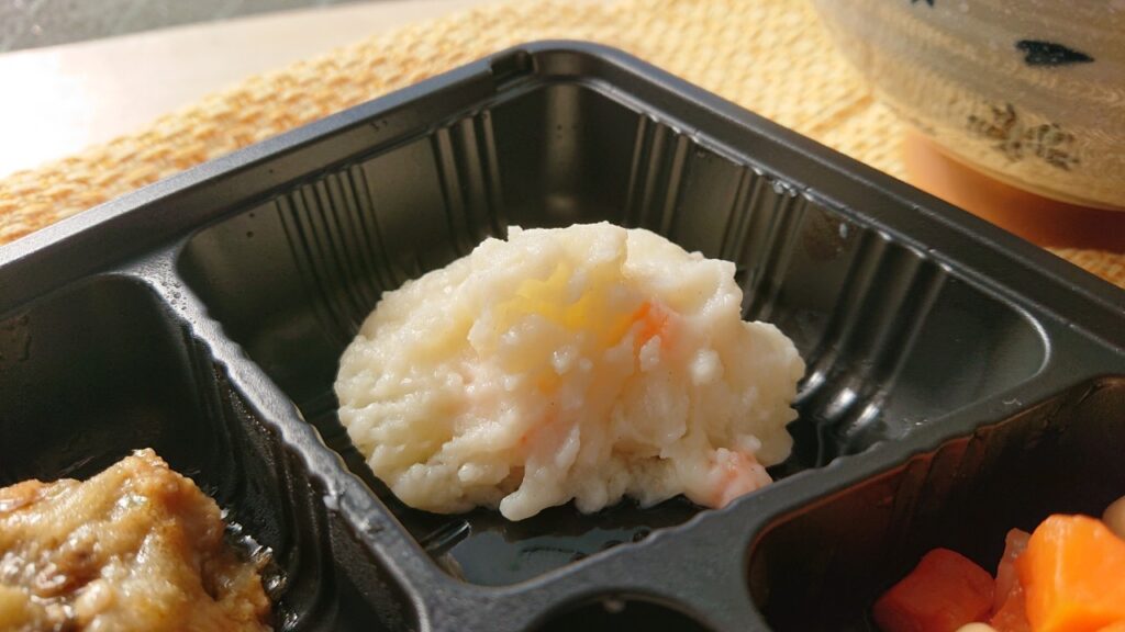 副菜のポテトサラダ
