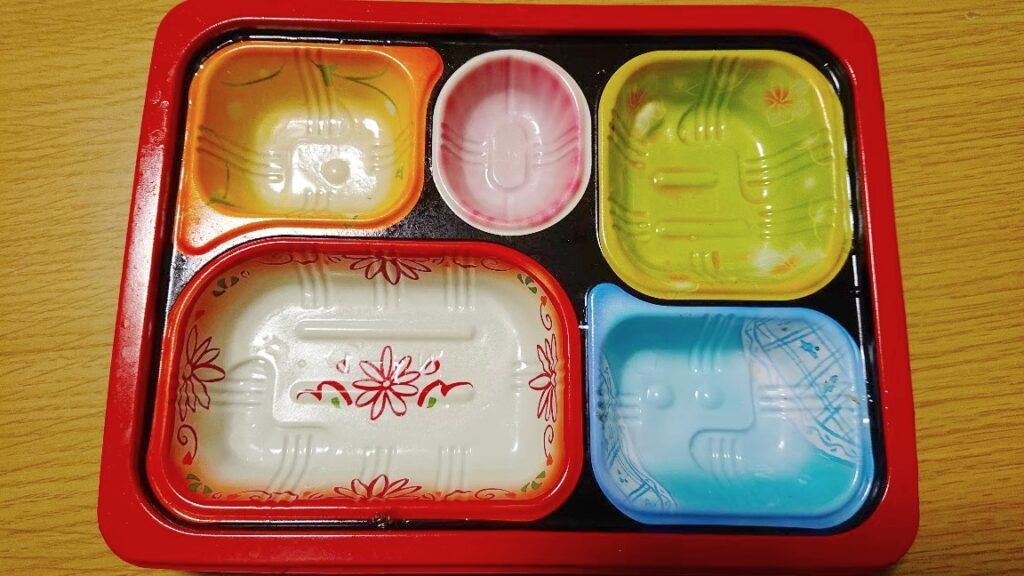 食宅便の容器